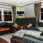 5 Sterne Centurion 2 Pools 86 Zoll Tv Aldersbach